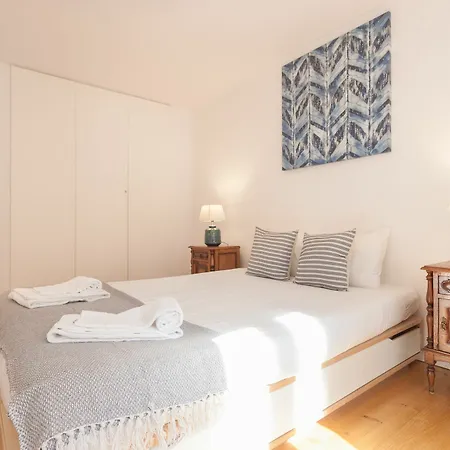 Apartment Moniz Blue By Lu Holidays Lisbon